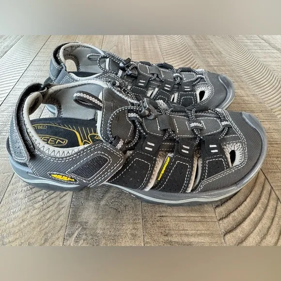 KEEN Gray Sandals Men’s Size 11.5