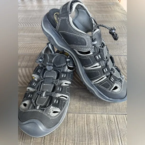 KEEN Gray Sandals Men’s Size 11.5
