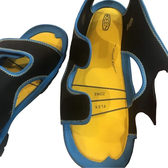 Keen Knotch Creek Sandals Unisex waterproof outdoor River hook and loop closure