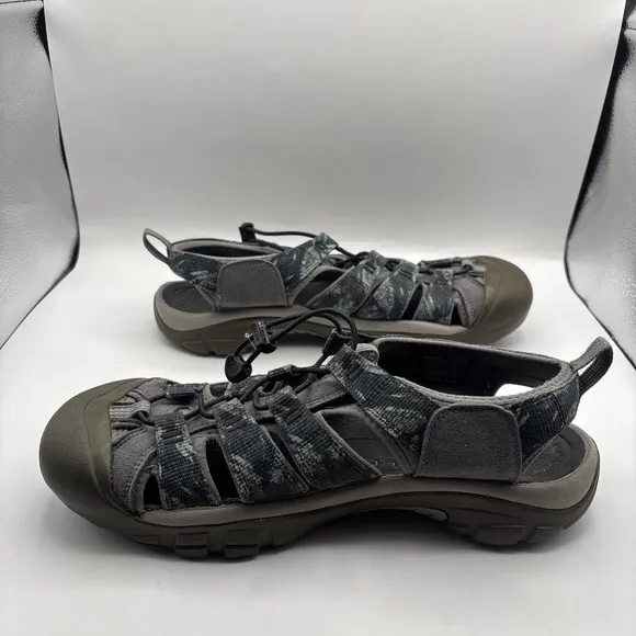 KEEN Men's Newport H2 Closed Toe Water Sandals, Midnight Navy/Neutral Gray, 12 M