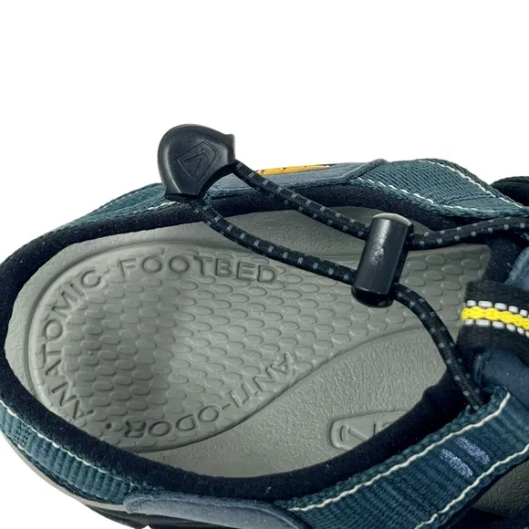 Keen Men's Newport H2 Closed Toe Water Sandals Navy/Gray size 9