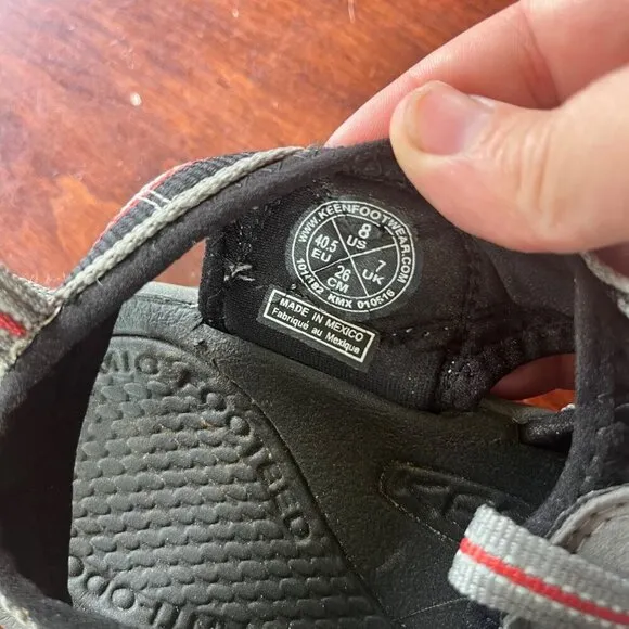 KEEN Men's Newport H2 Sandals Size 8 Grey/Red Waterproof Hiking Shoes
