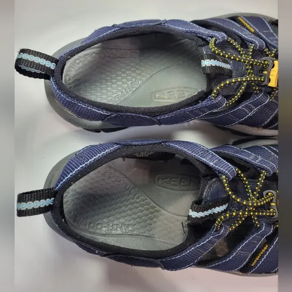 Keen Newport H2 Blue Waterproof Hiking Outdoor Sandals Women's Size 9.5