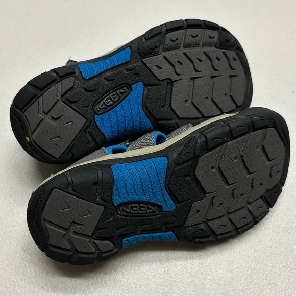 KEEN | Newport H2 Sandals in Magnet / Brilliant Blue