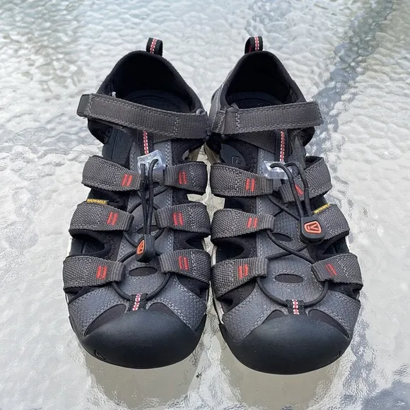 Keen Newport Neo H2 Grey Hiking Sandals Big Kids Size 6