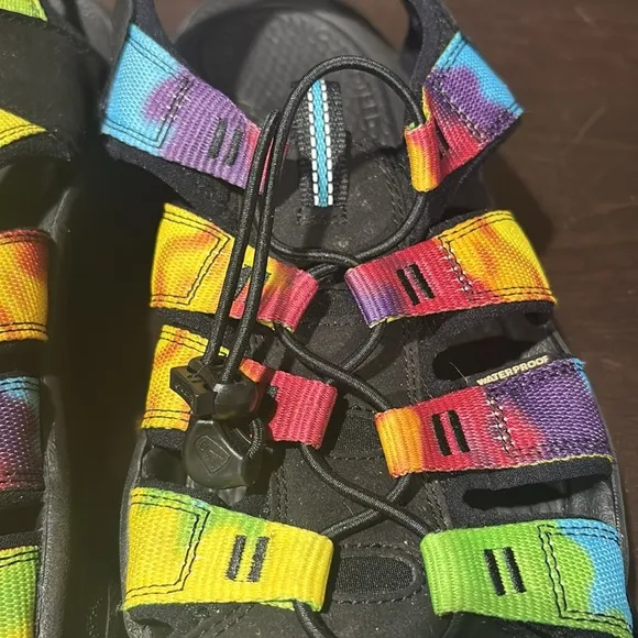 Keen Newport Retro Tie Dye Water Hiking Sandals Size 13.5 Women or 12 Men Unisex