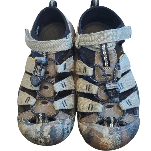 Keen Newport Waterproof Kid’s Water Sport Sandals Youth size 3 Green Camo