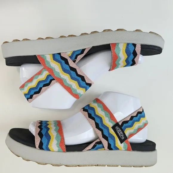 'Keen Outdoor' Women's Elle Backstrap Sandal - Black / Peach Pearl