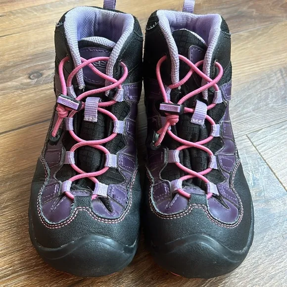 Keen Pagosa Kids Girls Sz 4 Hiking Boots Shoes Purple Leather Waterproof