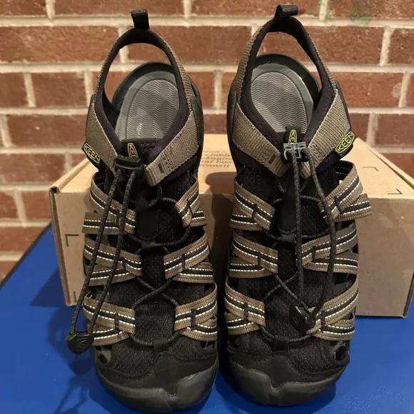 KEEN Sandals Men's Drift Creek H2 Water Size 12 EE NWT Closed Toe Quick Dry