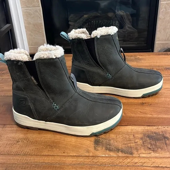 Keen Snowmass Mid Snow Boots Waterproof, size 6.5