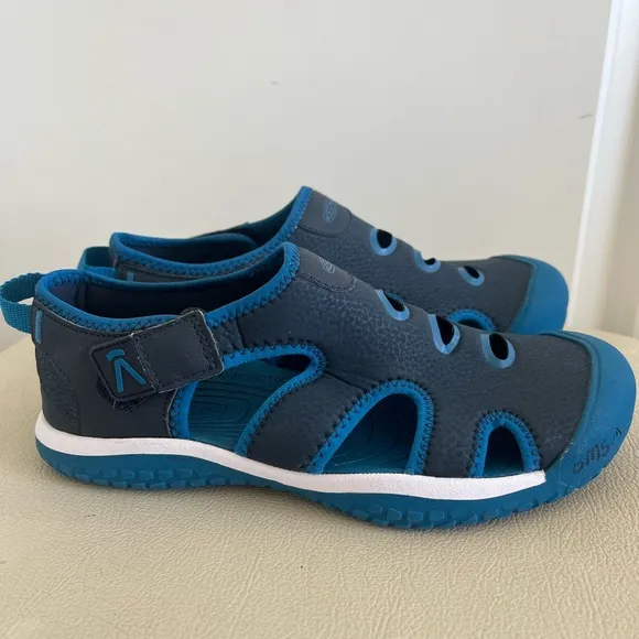 Keen Stingray Water Shoes Waterproof Sandals Kids Big Size 5