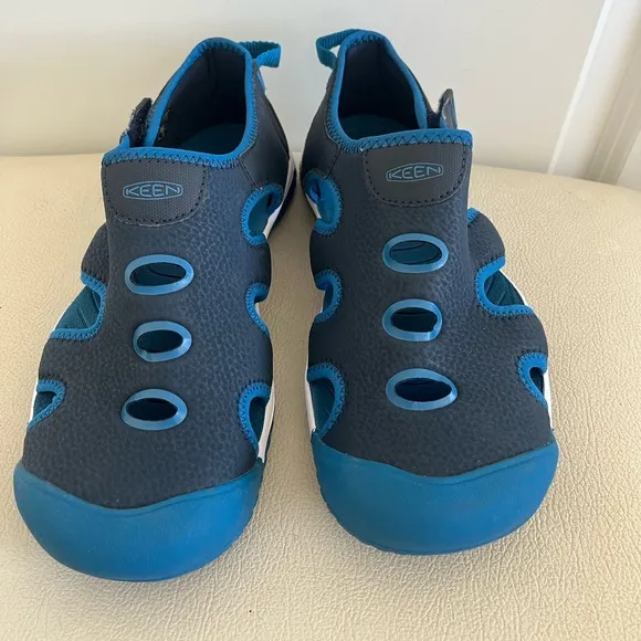 Keen Stingray Water Shoes Waterproof Sandals Kids Big Size 5