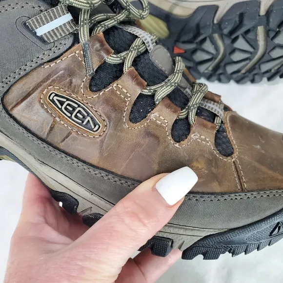 Keen Targhee III WP Wide Leather Hiking Boots Shoes Waterproof Arch Support  7
