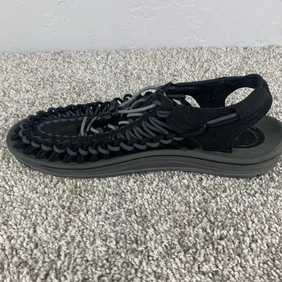 Keen UNEEK Sandal Men's Size 9 Black Water River Hiking Magnet Outdoor Sandals