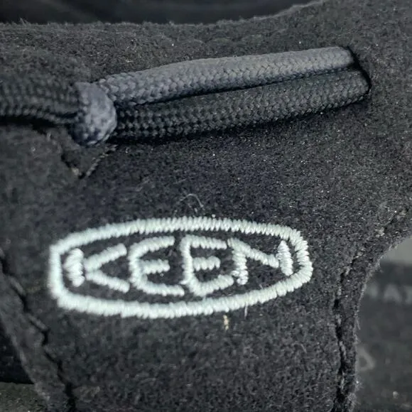 Keen UNEEK Sandal Men's Size 9 Black Water River Hiking Magnet Outdoor Sandals