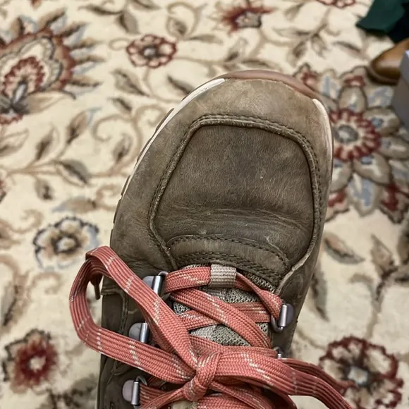 Keen Waterproof Brown Mid Hiking Boots Size 7.5