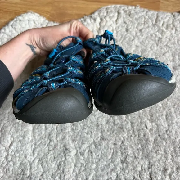 Keen: Women's Blue Yellow Whisper Aztec Sandals Size 9