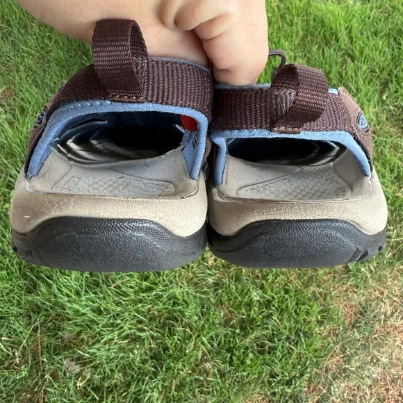 Keen Women’s Newport H2 Brown and Blue Water Sandals 8.5 US Women