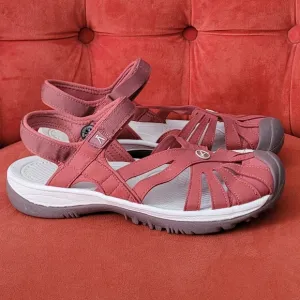 KEEN Womens Rose Casual Closed Toe Sandal Redwood/Gum Size 10