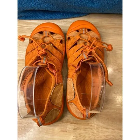 Keen Newport H2 orange sandals