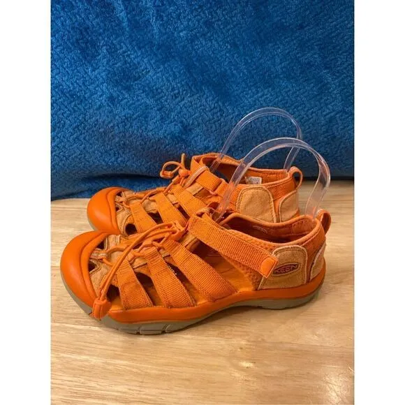 Keen Newport H2 orange sandals
