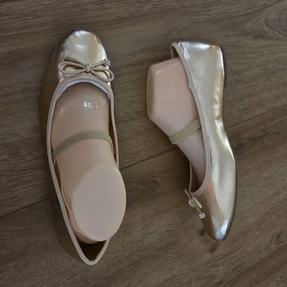 Kenneth Cole Myra Gold Leather Square Toe Ballet Flats NWT