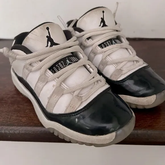 Kids Jordan 11 Retro Concord
