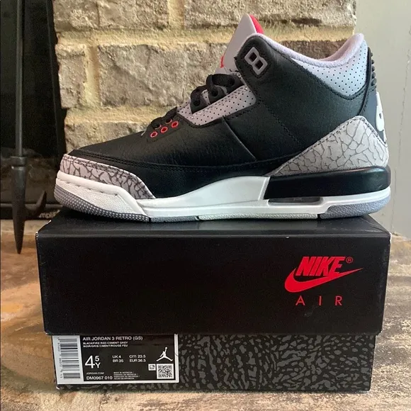 Kids Nike Air Jordan 3 Retro Sneakers - Black Gray Boys Size 4.5
