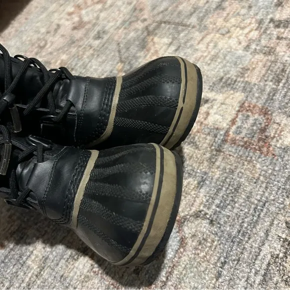 Kids Sorel Yoot PAC Black Gray Snow Boots Size 2 Waterproof Winter
