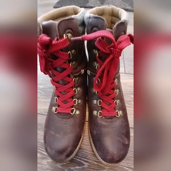 Kodiak Surrey II women's 10 waterproof insulated boots, low heel outdoor hiking