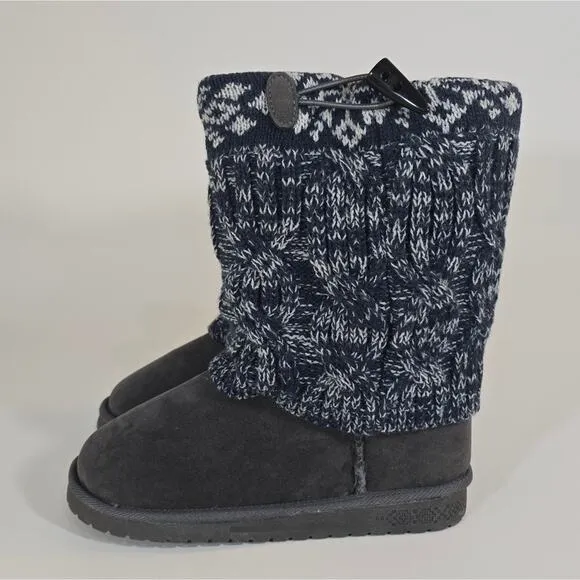 L Essentials by Muk Luks Grey Blue Knit Cheryl Snow Boots NWT Size 6 Winter Cozy
