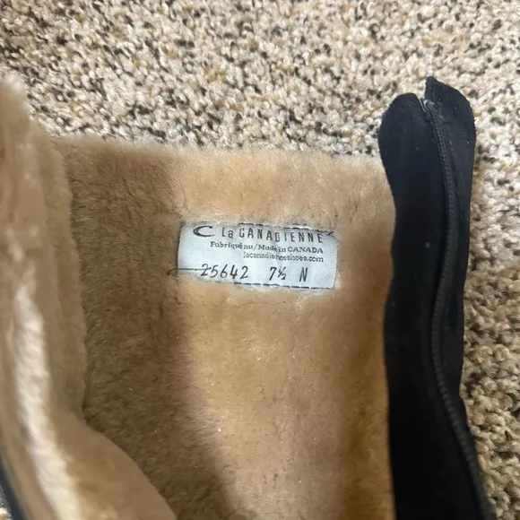 La CANADIENNE Elena Waterproof Black Suede Shearling Lined Boots Womens Size 7.5