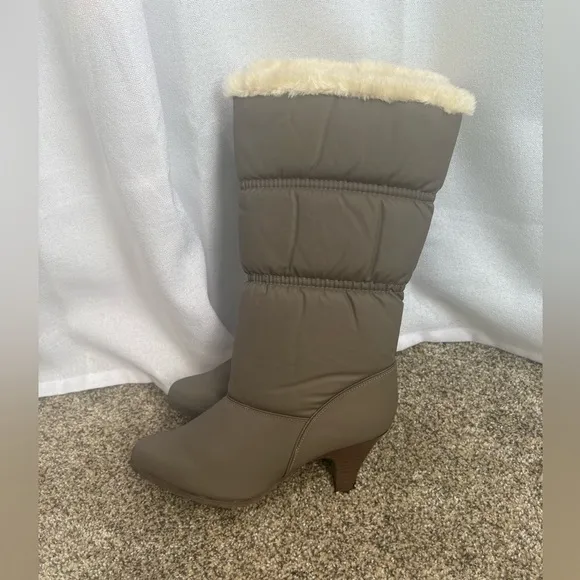 LaCrosse VINTAGE Womens Satin Shearling Winter Boots 10 High Heel 70s 80s NEW!
