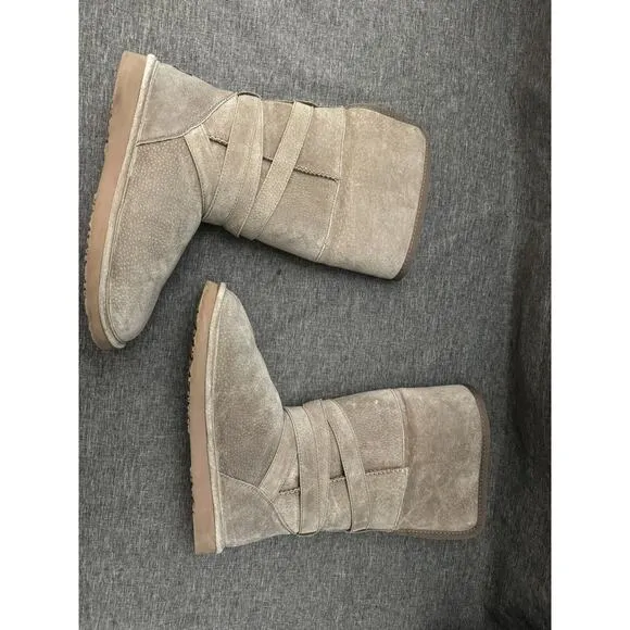LAMO Tan Shearling lined Womens Suede Boots Size 9.5