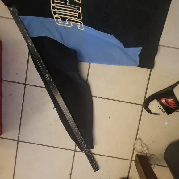 LARGE- SUPREME paneled arc hooded sweatshirt FW19 &quot;UNC&quot; COLORWAY... Has been pro
