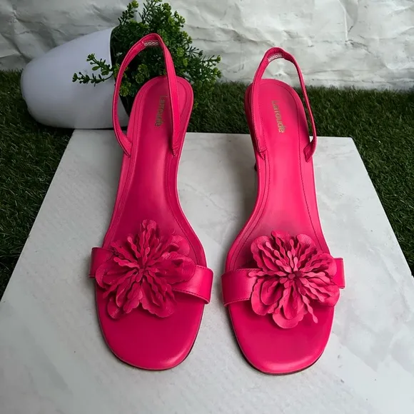 LarroudeWomen's Pink Hibiscus SlingbackSandal size 10 gently used