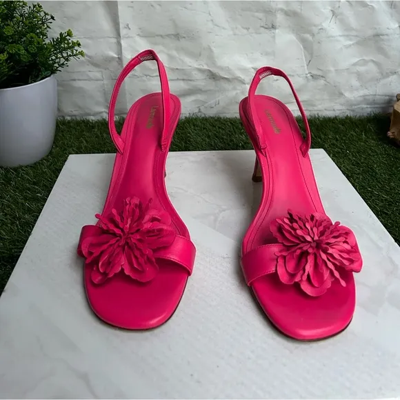 LarroudeWomen's Pink Hibiscus SlingbackSandal size 10 gently used