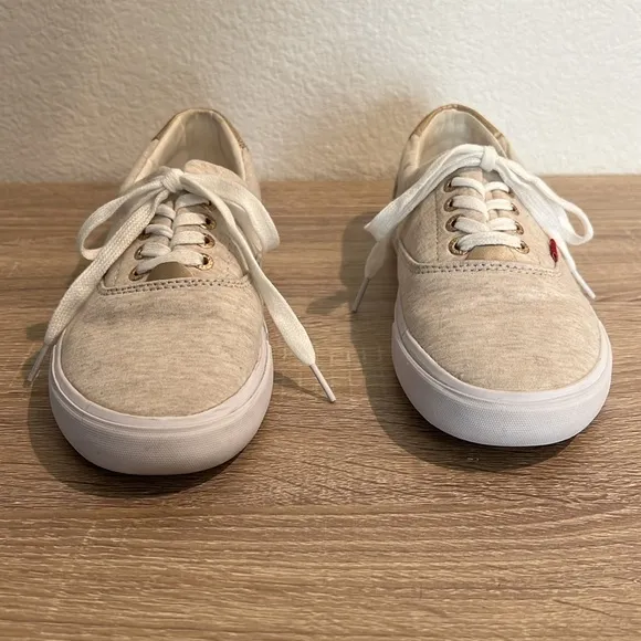 Levi's Women's Beige and white Casual Sneakers