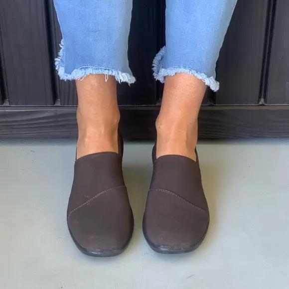 Lightweight Comfort Wide Stretch Fit Penny Loafers