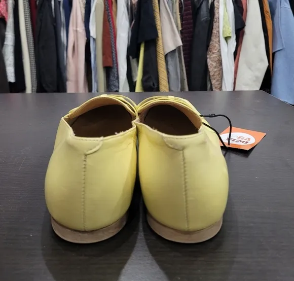 L'Intervalle Women's Yellow Leather Loafers
