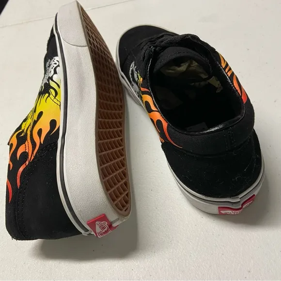 Lion Shark Juniors 7 Vans Old Skool Black Flame Racing Sneakers Shoes Retro