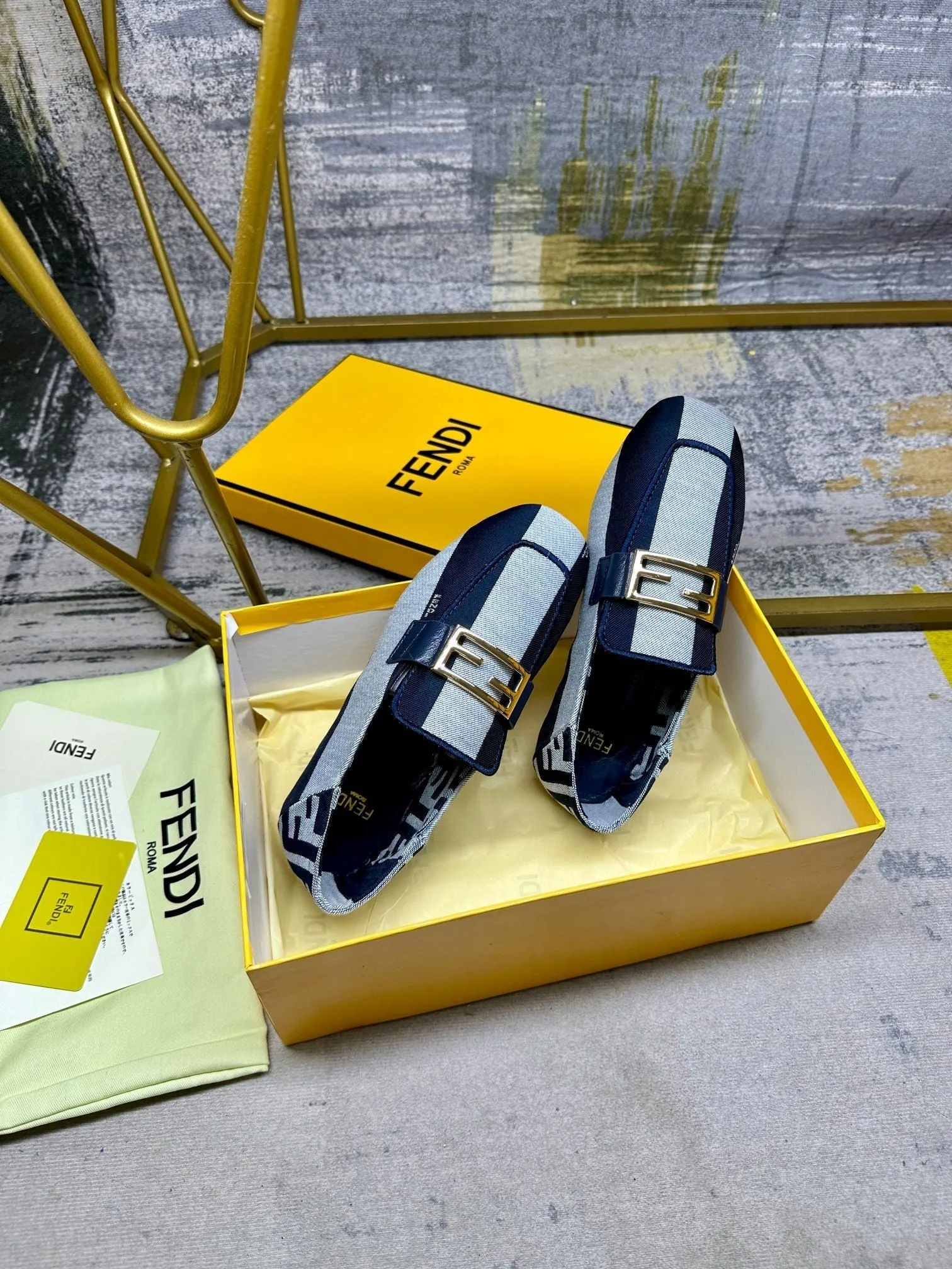LOAFERS GOLD Hurry, ends soon FENDI HARDWARE BAGUETTE BLUE FENDI Express delivery WHITE MIX CANVAS NAVY IN