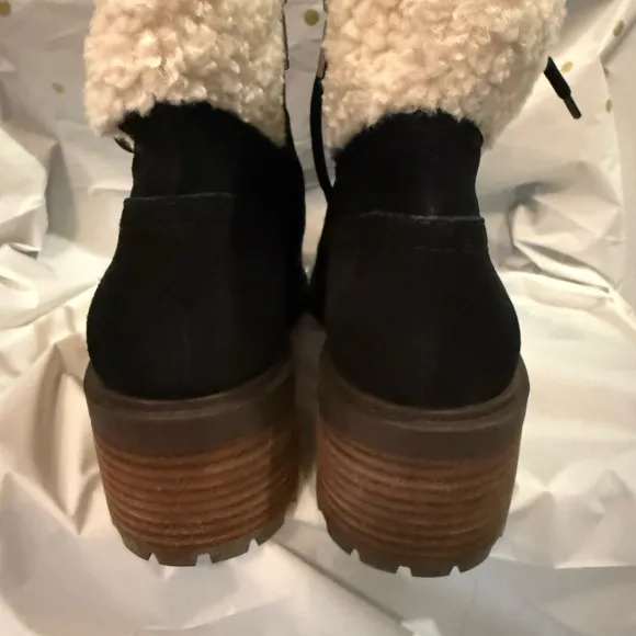 Lucky Brand Stylish Black Lace-Up Suede Boots with Shearling Trim