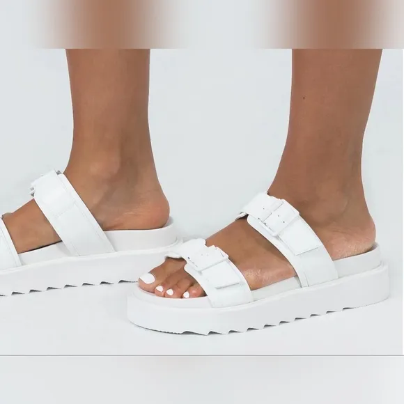 MA BELLE SANDALS all white size 9