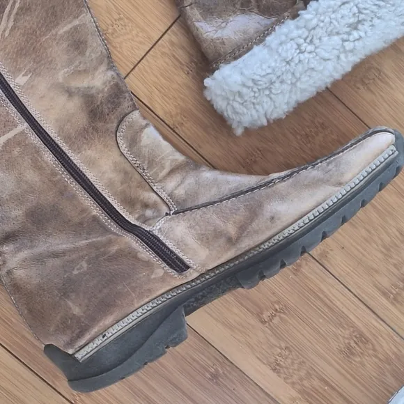 Manas Design Italian Made Leather Zip Boots Knee High EU 40 US 9, 9.5 Shearling