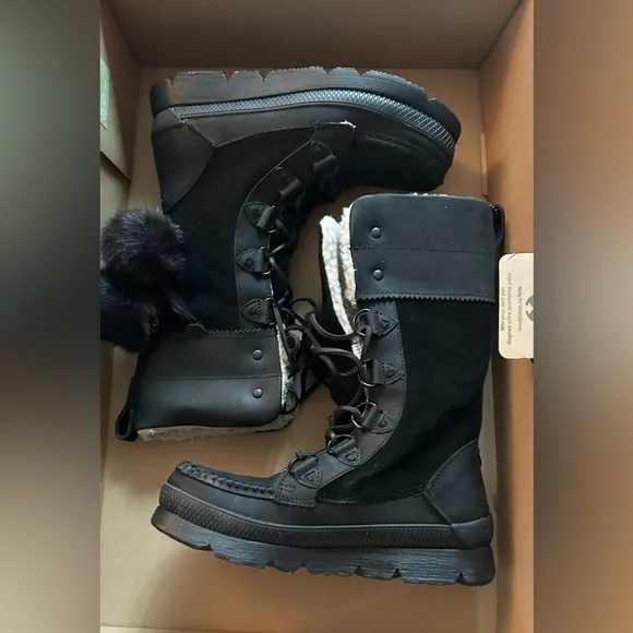 Manitobah Pacific Winter Boots Black Size 7.5 New In Box