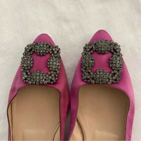 Manolo Blahnik Hangisiflat Crystal-Buckle Satin Point-Toe Flats