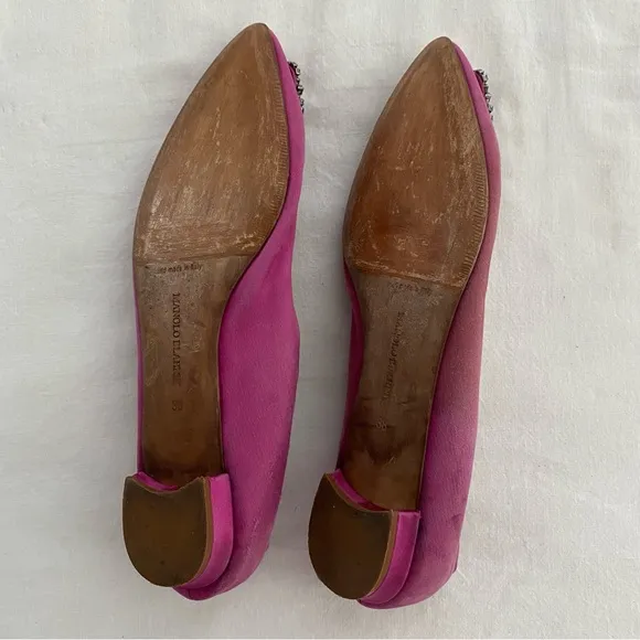Manolo Blahnik Hangisiflat Crystal-Buckle Satin Point-Toe Flats