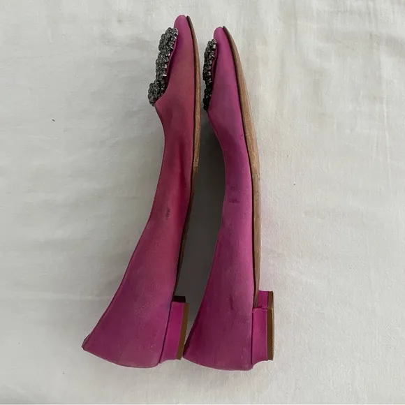 Manolo Blahnik Hangisiflat Crystal-Buckle Satin Point-Toe Flats